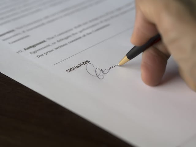 A document be signed by a tenant